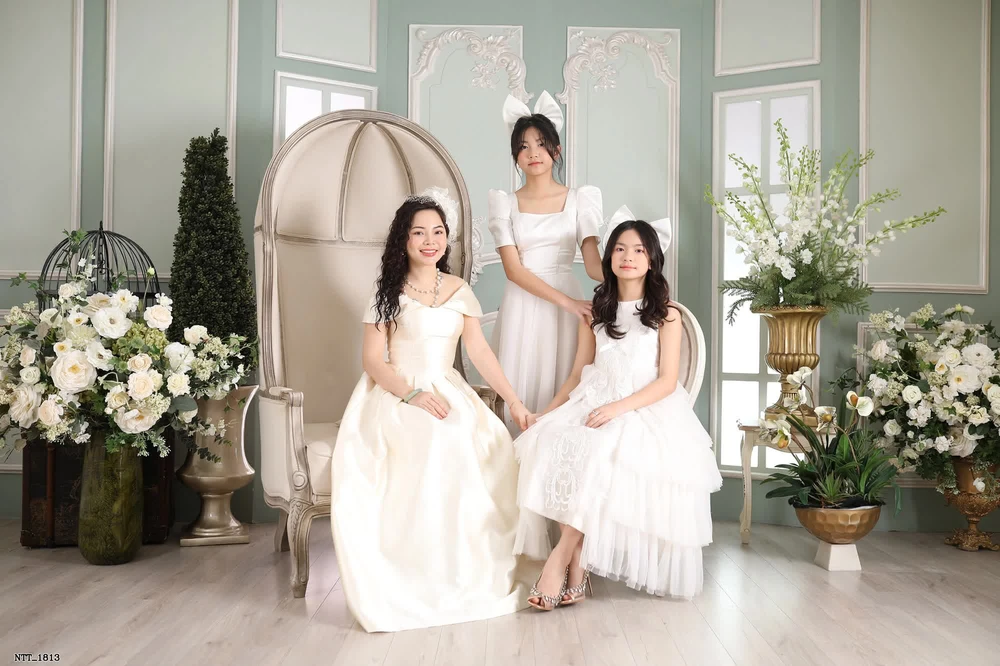 Lâm Nguyệt Ánh - Mỹ nhân Bolero: Tài năng nhưng lận đận, tuổi 35 làm mẹ đơn thân nuôi 2 con - Hình 4