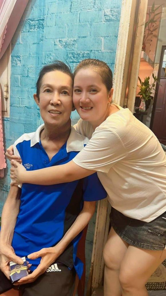 Con gái cố NSƯT Vũ Linh tổ chức sinh nhật tại nhà giữa ồn ào kiện tụng, khán giả có thái độ bất ngờ - Hình 9