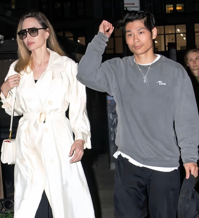 Con gái Angelina Jolie gây sốc với diện mạo ở tuổi 17, thấp thoáng hình bóng của Brad Pitt? - Hình 9