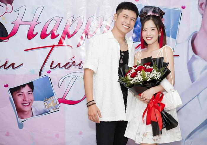 Puka tỏ rõ thái độ khi Gin Tuấn Kiệt được tỏ tình, đồng nghiệp xác nhận đã là vợ chồng? - Hình 4