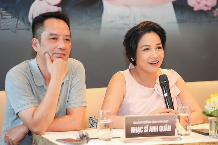 Ca sĩ Mỹ Linh: Tôi và ông xã cãi nhau hai mươi mấy năm, đến giờ cũng mệt rồi - Hình 1