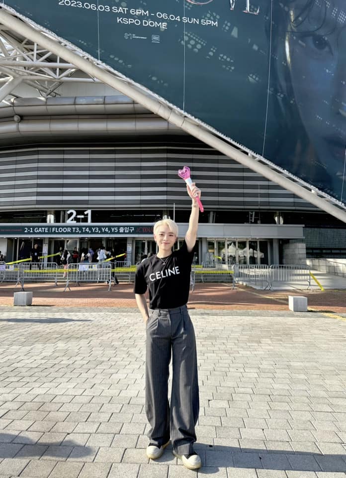 Nam ca sĩ Việt là người quen của loạt concert nghệ sĩ Hàn Quốc: Từ BLACKPINK, TWICE đến thần tượng Taeyeon! - Hình 4