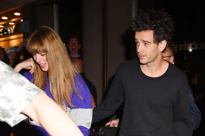 Taylor Swift chia tay tình mới Matty Healy sau 2 tháng hẹn hò, lý do vì nhà trai hôn nam bảo vệ? - Hình 1