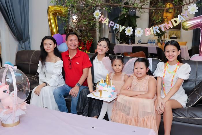 Siêu mẫu Vũ Thu Phương bị trộm đột nhập biệt thự trăm tỷ, mất nhiều tài sản giá trị khủng - Hình 3