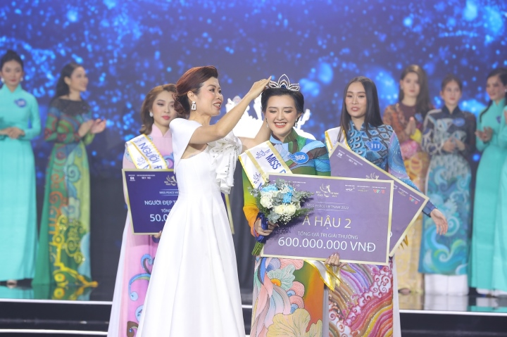 Người ấy là ai tập 4: Lộ diện nữ chính gây choáng, là Á hậu đình đám bị tổn thương tình cảm? - Hình 2