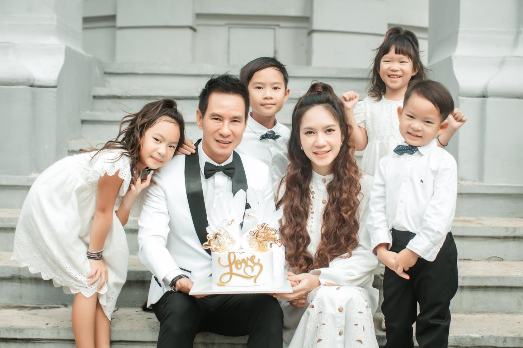 Cặp đôi Lý Hải - Minh Hà, Khánh Thi - Phan Hiển tung loạt khoảnh khắc gây bão - Hình 1