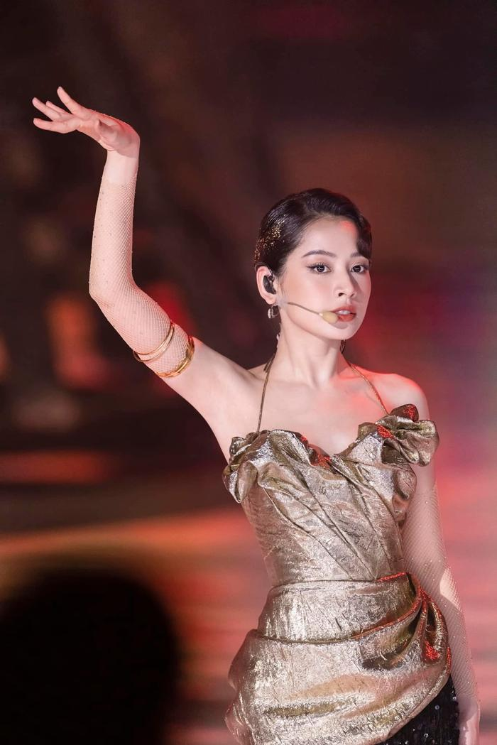 Tỷ tỷ đạp gió: Chi Pu bị Sơn Tùng M-TP khui bí mật, liền than thở khiến fan Trung lắc đầu? - Hình 6