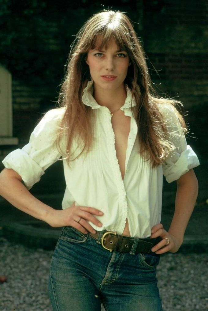 Jane Birkin - ngôi sao huyền thoại, biểu tượng thời trang mọi thời đại qua đời ở tuổi 77 - Hình 2