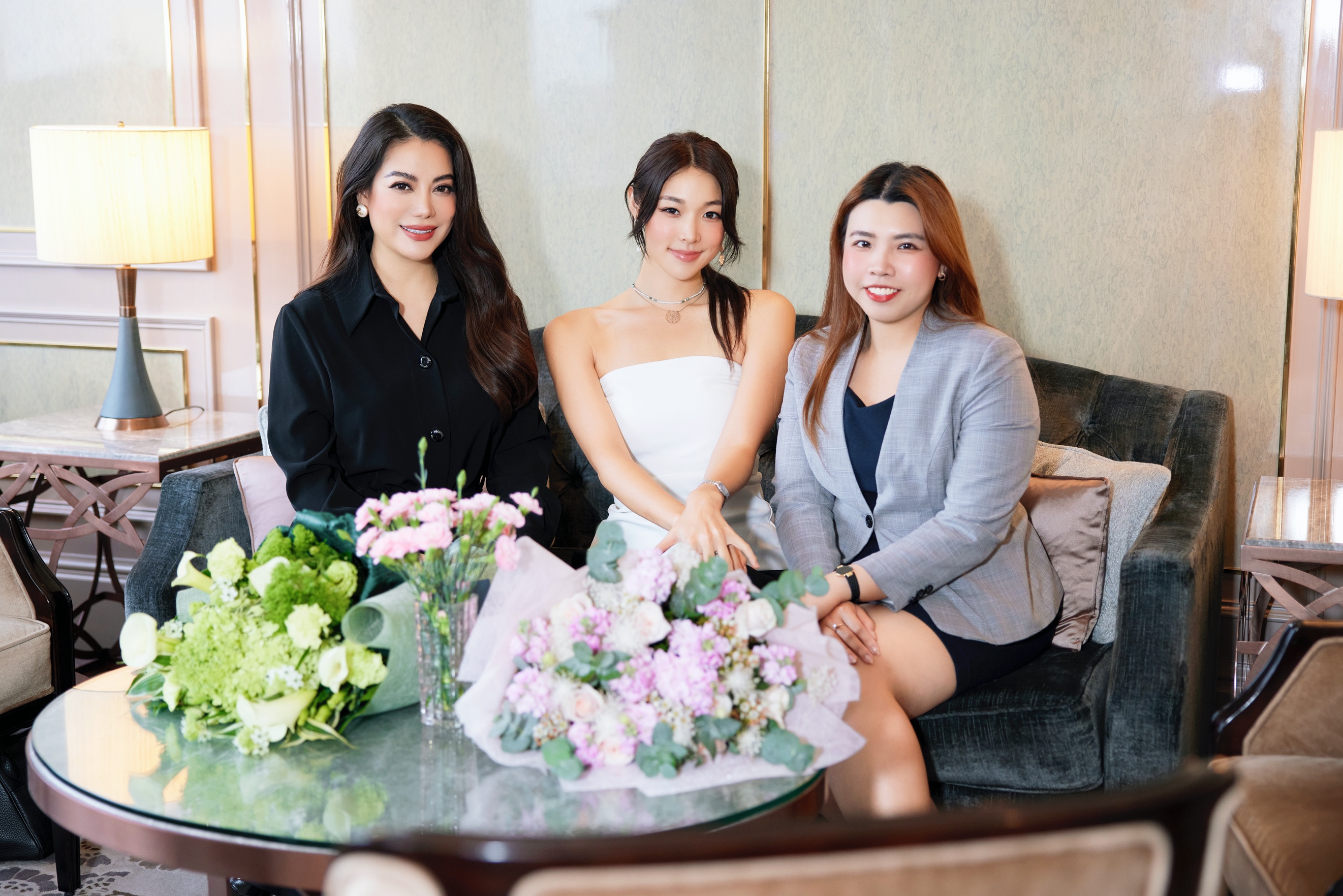 Miss Earth 2022 - Mina Sue Choi đến Việt Nam, đọ dáng cực khét cùng đàn chị Trương Ngọc Ánh - Hình 6