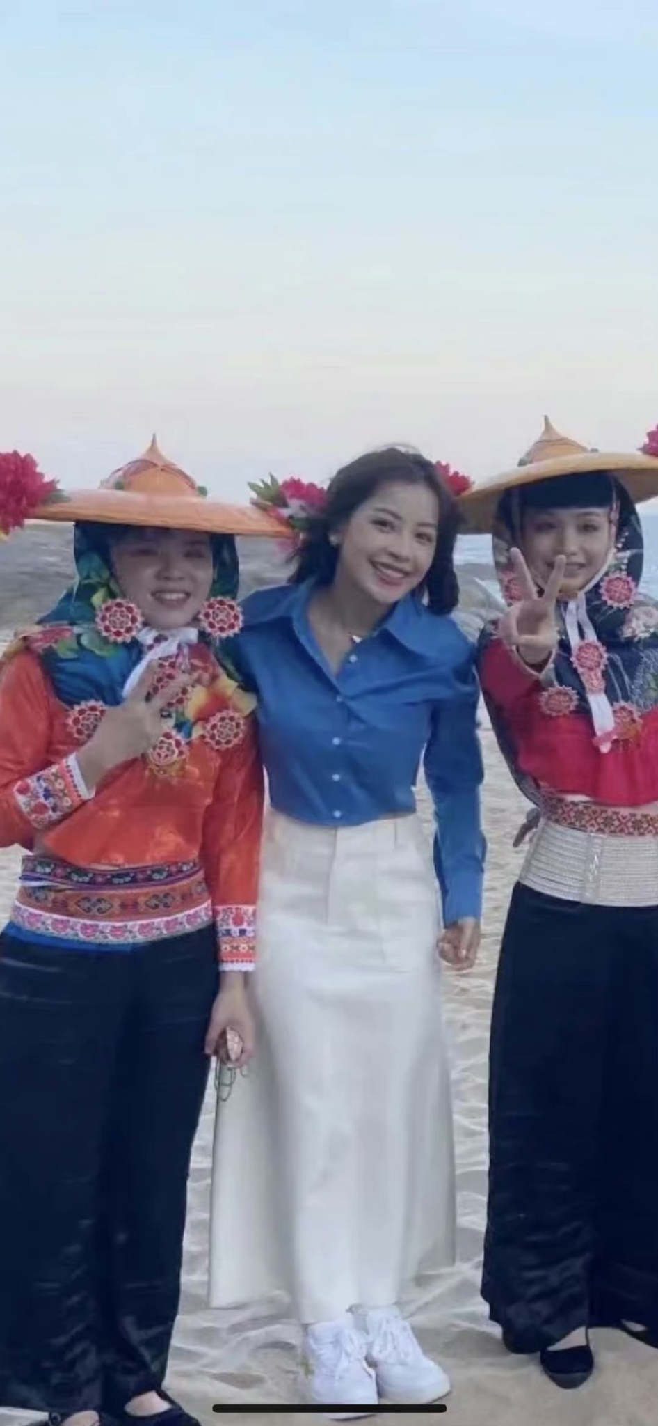Tỷ tỷ đạp gió rẽ sóng: Chi Pu đáp trả Thu Minh cực thâm thúy, fan Trung vào cuộc, Hoàng Ku bị vạ lây - Hình 10