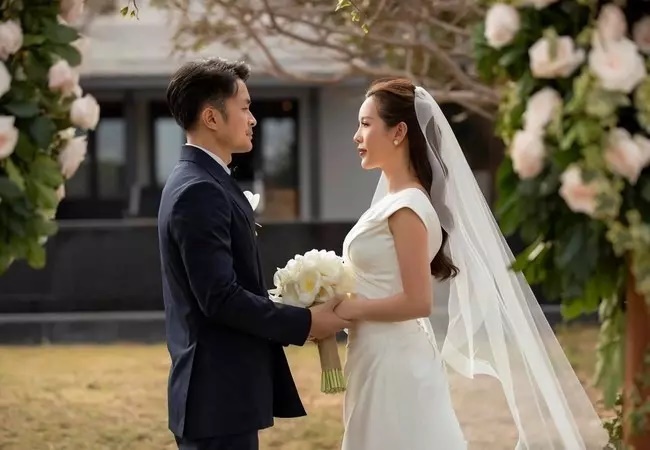 Hoa hậu Thu Hoài xác nhận ly hôn chồng trẻ sau 7 năm, tiết lộ nguyên nhân mà cặp đôi nào cũng gặp - Hình 2