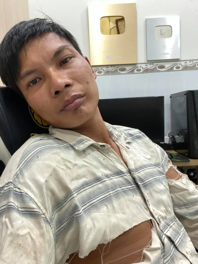 Lộc Fuho thất thần ngồi bên mộ con, CĐM bất ngờ tranh cãi dữ dội, lý do là gì? - Hình 2