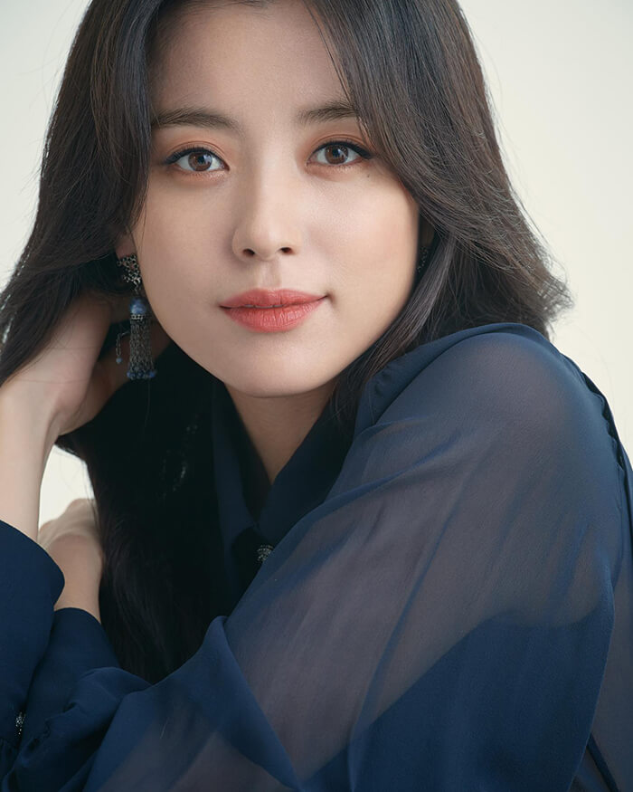 Han Hyo Joo - Mỹ nhân cười đẹp nhất Kbiz vẫn đi đóng phim bất chấp ồn ào trốn thuế - Hình 4