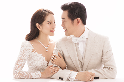 Dương Khắc Linh - Sara Lưu tậu nhà mới siêu hoành tráng, hé lộ lý do gấp rút chuyển nơi ở - Hình 1
