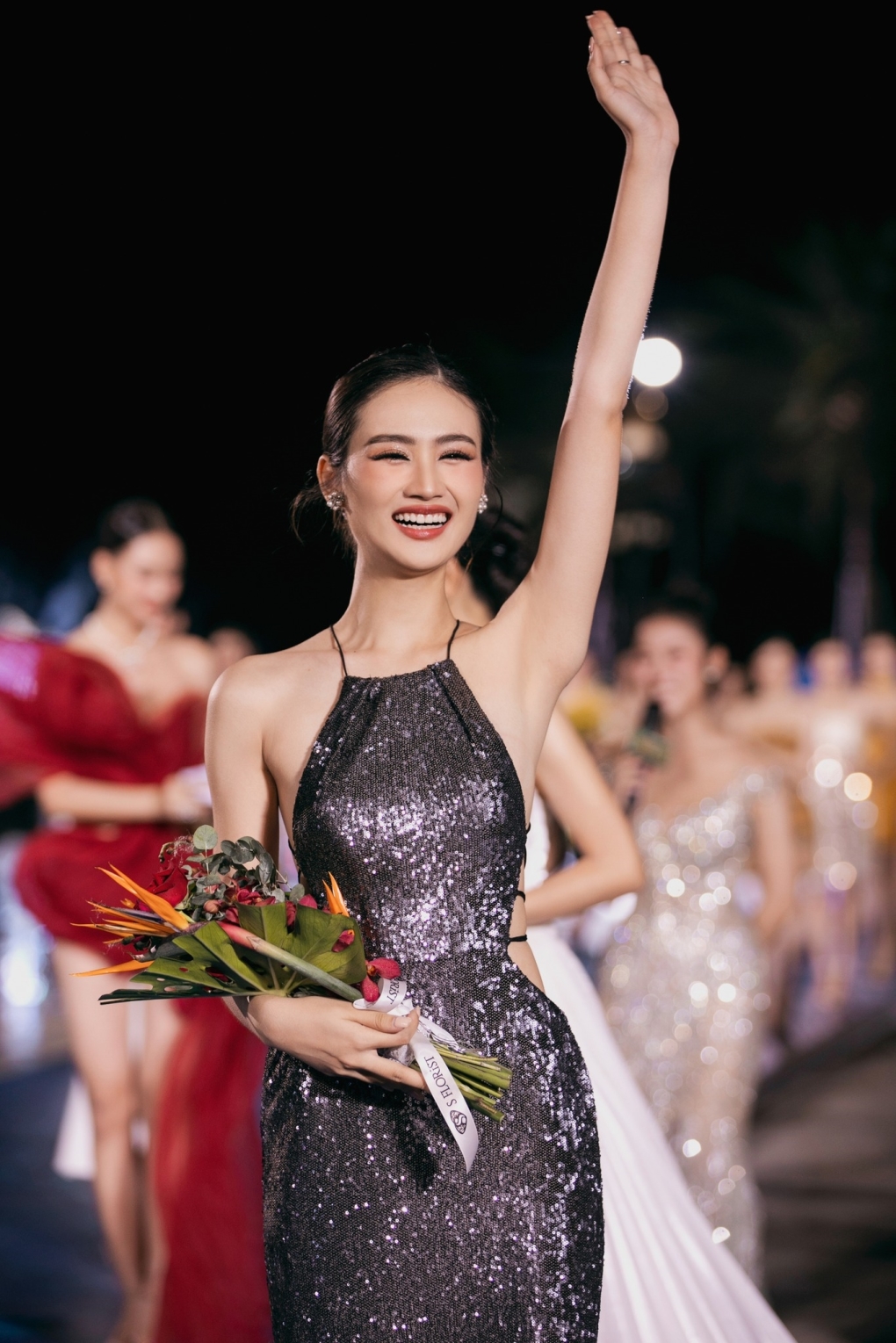 Tân Hoa hậu Ý Nhi: Xuất thân trâm anh thế phiệt, học vấn khủng, thuộc tuýp người hướng nội - Hình 3