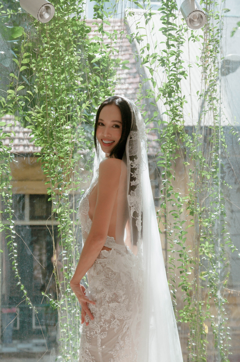 Vũ Ngọc Anh - Cường Seven bất ngờ tiết lộ chưa đăng ký kết hôn, lộ dàn bê tráp toàn người lạ - Hình 6