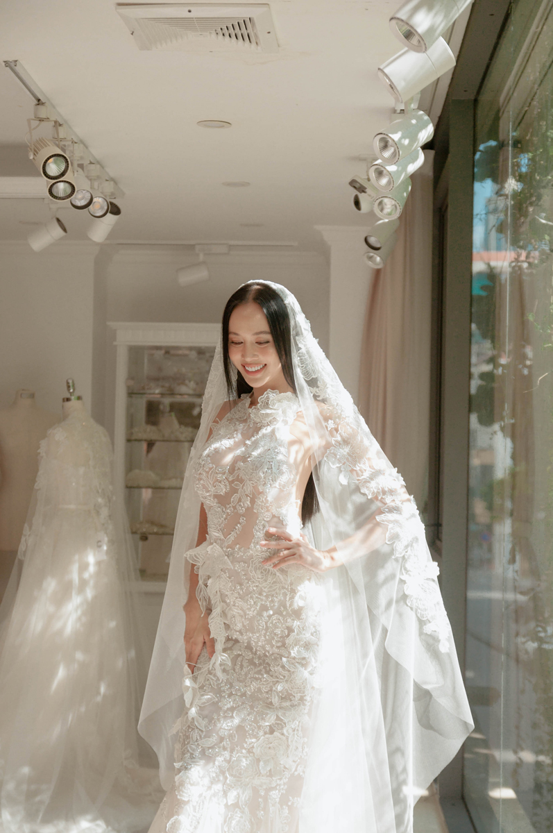 Vũ Ngọc Anh - Cường Seven bất ngờ tiết lộ chưa đăng ký kết hôn, lộ dàn bê tráp toàn người lạ - Hình 8