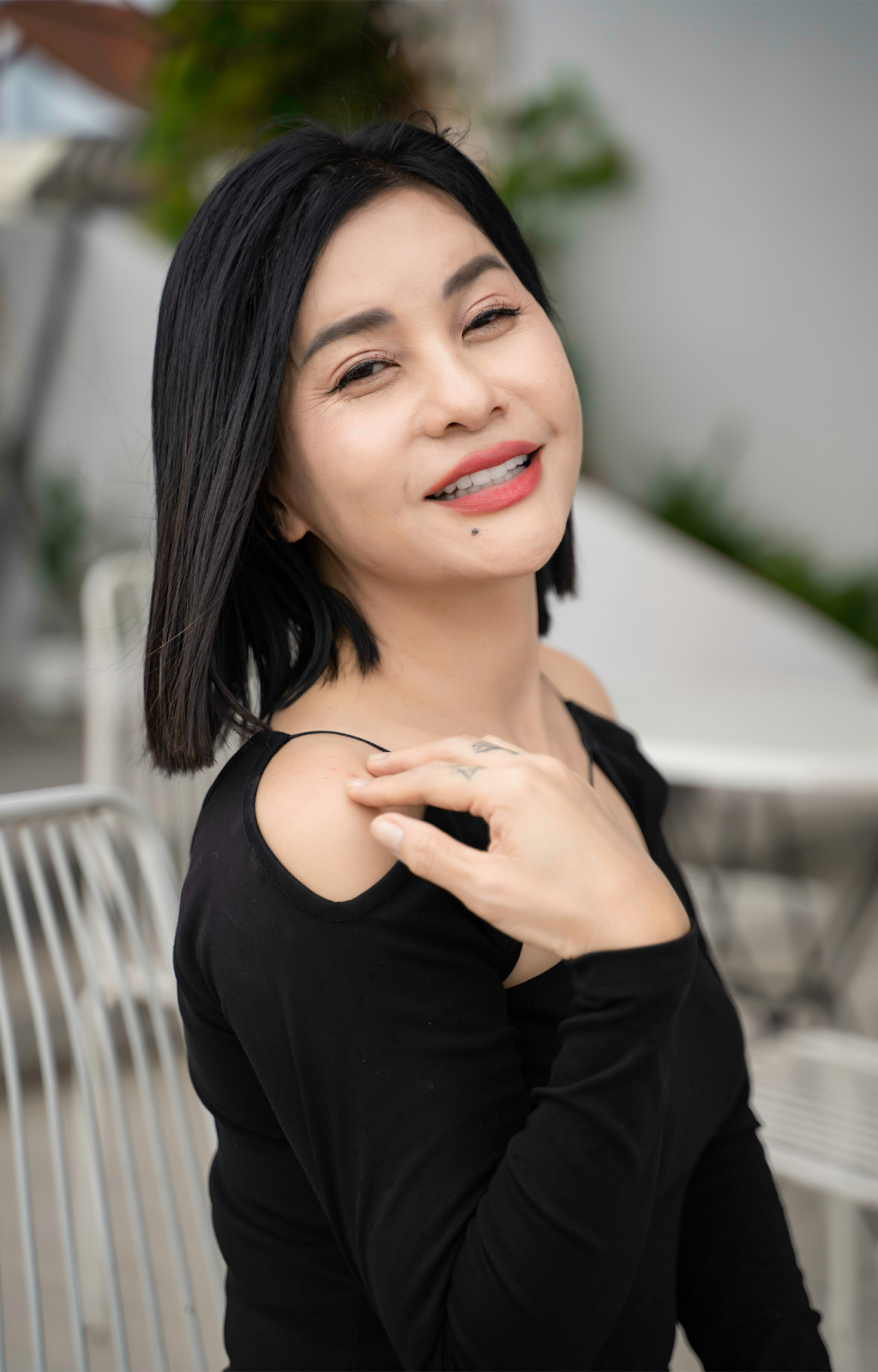 Rộ tin Cát Phượng sắp lên xe hoa với bạn trai Việt kiều dù chưa gặp mặt, ảnh mặc váy cưới gây sốt - Hình 4