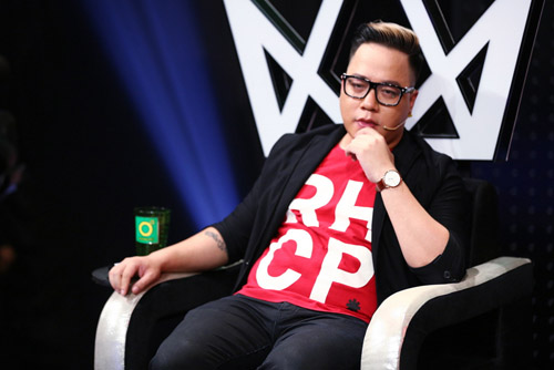 Tùng Leo: MC đa tài của showbiz Việt, từng bị chỉ trích vì gọi nghệ sĩ là phường hát tuồng làm lố - Hình 8