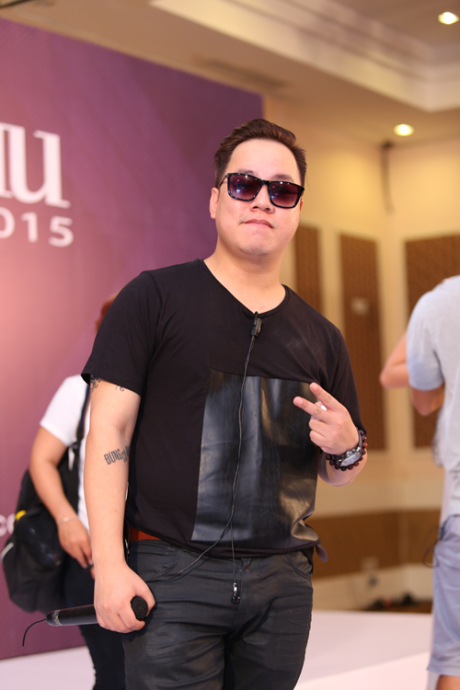 Tùng Leo: MC đa tài của showbiz Việt, từng bị chỉ trích vì gọi nghệ sĩ là phường hát tuồng làm lố - Hình 9