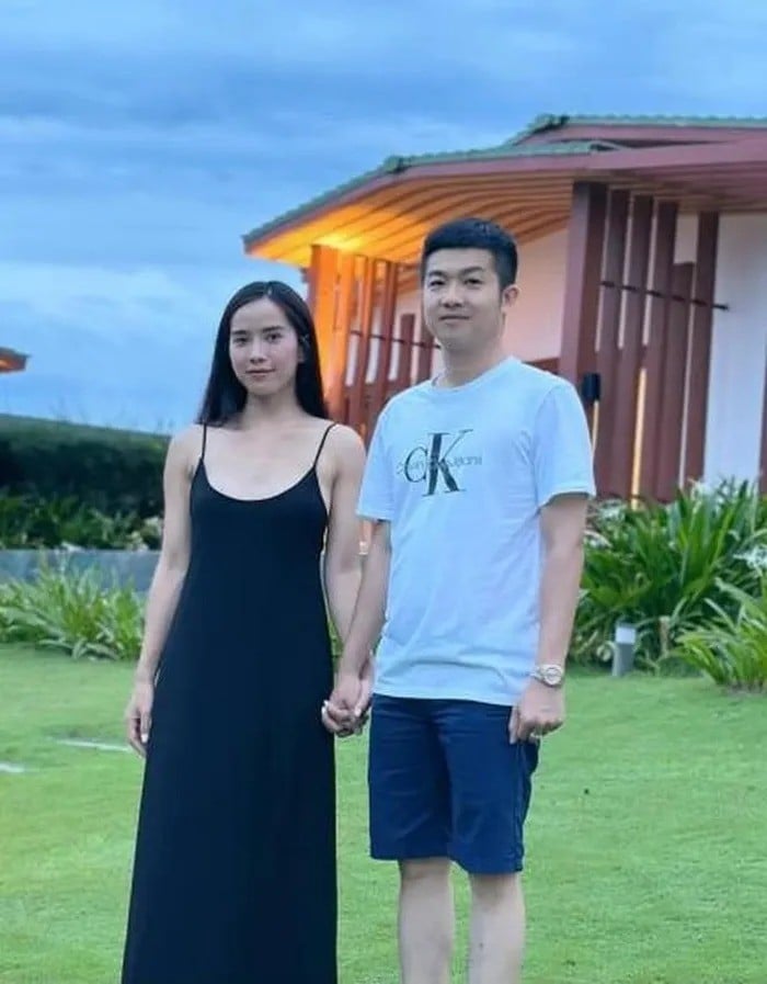 Chồng cũ Nhật Kim Anh chính thức công khai bạn gái: Danh tính gây sốc, là nàng hậu khét tiếng Vbiz - Hình 1