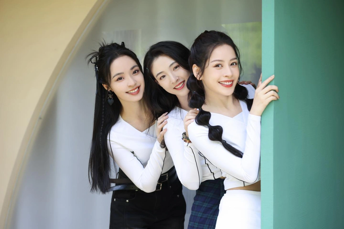 Tỷ tỷ đạp gió: Chi Pu livestream kể khổ, Lãnh sự quán Trung Quốc tại Việt Nam vào cuộc - Hình 7