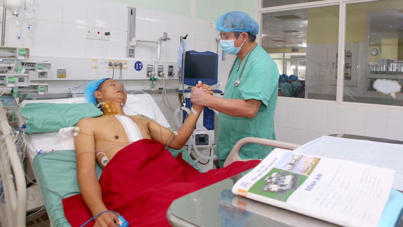 Bác sĩ chạy đua với thời gian, lập kỳ tích ca ghép tim xuyên Việt - Hình 4