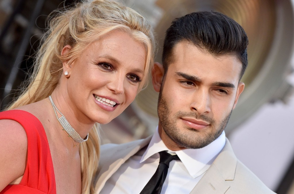 Britney Spears bị tát vào mặt, gây hiềm khích với sao bóng rổ Victor Wembanyama - Hình 5