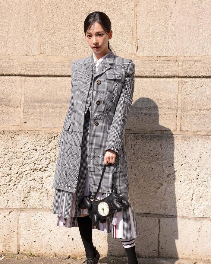 Karina - chị cả aespa hóa tiểu thư tài phiệt, nhan sắc gây bão vì đẹp như vẽ bất chấp cam thường - Hình 4