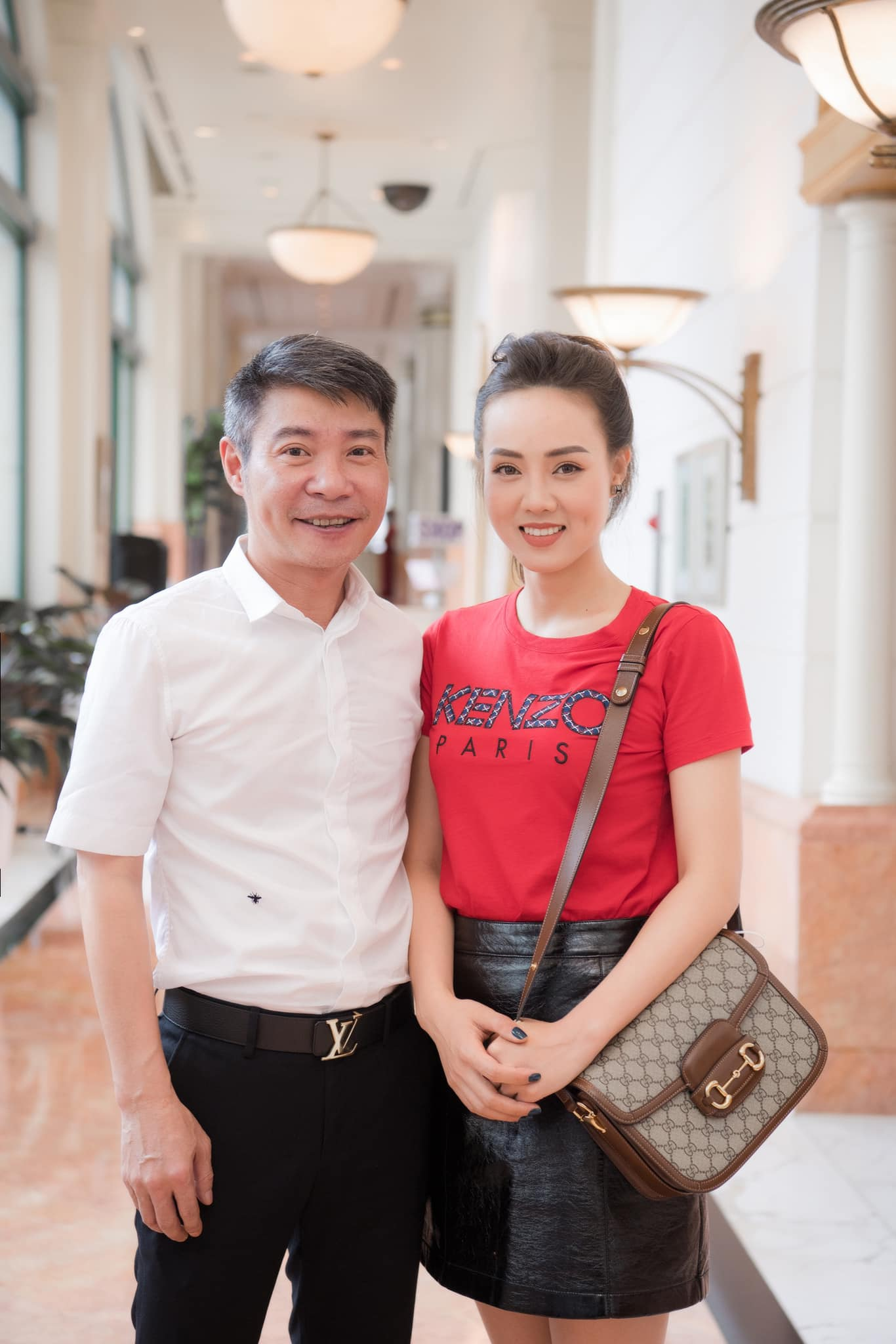 Bà xã Công Lý đăng tải dòng trạng thái bí ẩn, nghệ sĩ, cư dân mạng liên tục an ủi, chuyện gì đây? - Hình 2