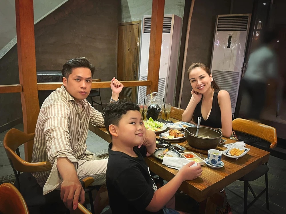 Hoa hậu Diễm Hương đào lại ồn ào bị mẹ từ mặt, nức nở nhắc về gia đình, cảnh tượng ai nghe cũng xót - Hình 3