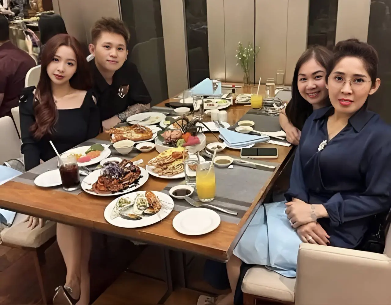Bạn gái Bray - Tammy Phạm hé lộ mối quan hệ với mẹ người yêu, thái độ đàn trai gây chú ý - Hình 5