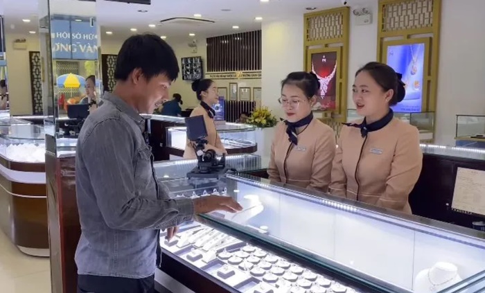 Lộc Fuho khoe tin vui mới sau biến cố mất con, dân mạng ồ ạt vào chúc mừng - Hình 6