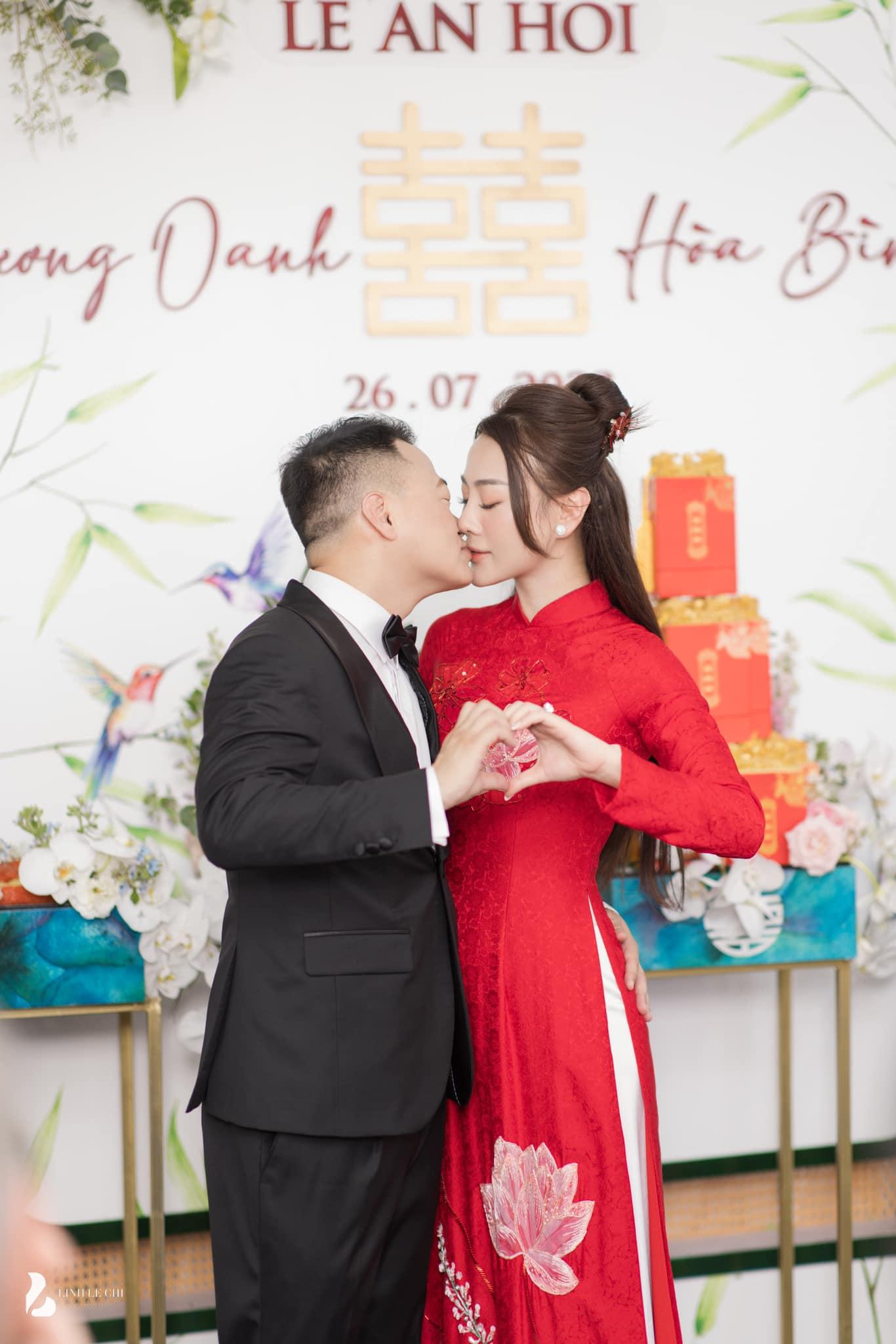 Phương Oanh gây sốt vì làm điều đặc biệt với Shark Bình, thái độ ra sao khiến CĐM khó hiểu - Hình 5