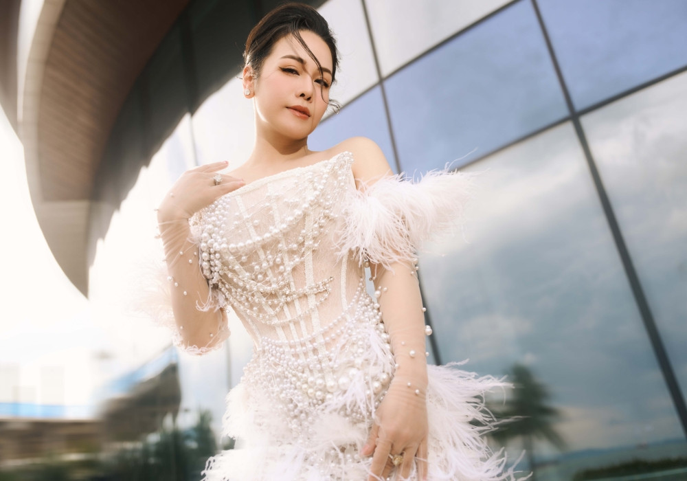 Chồng cũ Nhật Kim Anh xác nhận hẹn hò nàng Hậu nổi tiếng Vbiz, con trai tỏ rõ thái độ với dì ghẻ - Hình 29