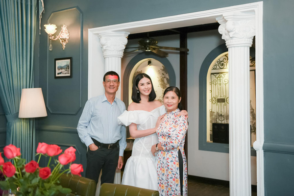 Hoa hậu Ngọc Hân đăng đàn nói về vương miện, ẩn ý chuyện của Ý Nhi, khuyên đàn em biết ơn antifan? - Hình 2