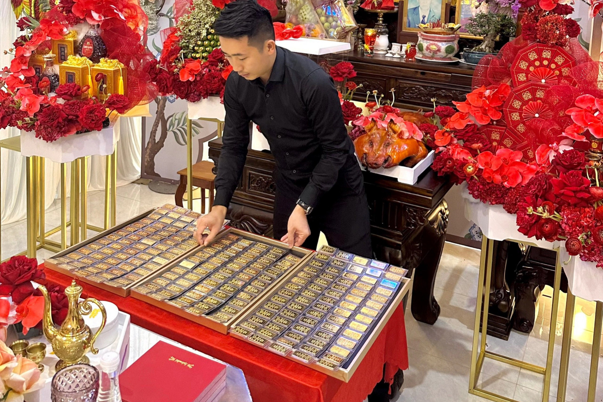 Đám cưới siêu cấp đặc biệt: 2 anh em ruột lấy 2 chị em ruột, quà hồi môn cực khủng - gây choáng! - Hình 8
