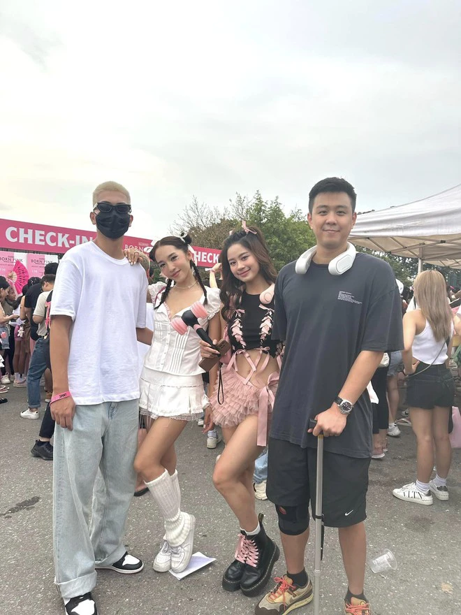 Concert Blackpink: Muôn vàn sắc thái của Sao Việt - người hào hứng bậc khóc, kẻ biểu cảm thất thần - Hình 2