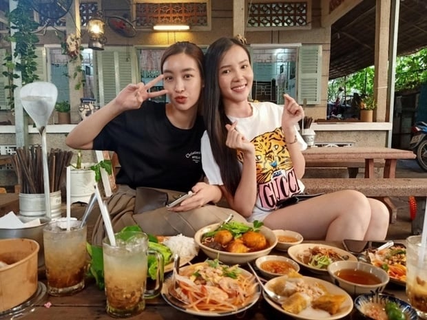 Đỗ Mỹ Linh bị bạn thân tiết lộ tình trạng sau sinh, thông tin đắt giá về con đầu lòng được bật mí - Hình 2