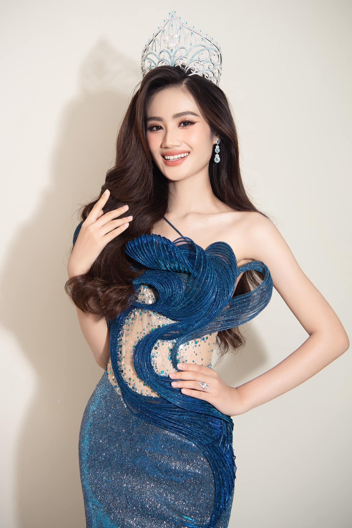 Ý Nhi thêm phát ngôn sốc, tự xếp ngang hàng với Hàn Mặc Tử và vua Quang Trung, lòi lỗ hổng kiến thức - Hình 2