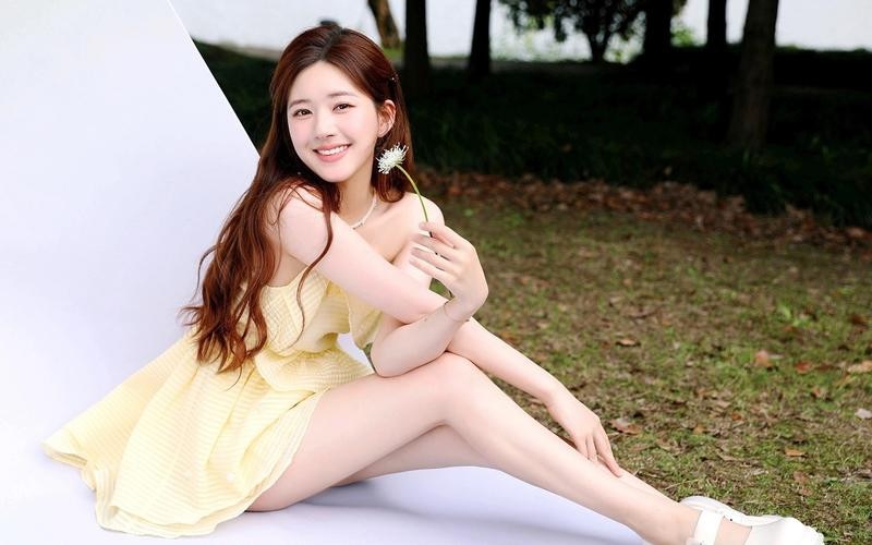 Triệu Lộ Tư xài lại chiêu cũ để đánh bóng tên tuổi, không ngại đụng chạm với loạt mỹ nhân Cbiz - Hình 5