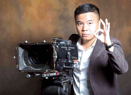 Nhất Trung: Đạo diễn phim Cua Lại Vợ Bầu, đa tài bật nhất Vbiz - vừa sáng tác nhạc, vừa làm phim - Hình 5