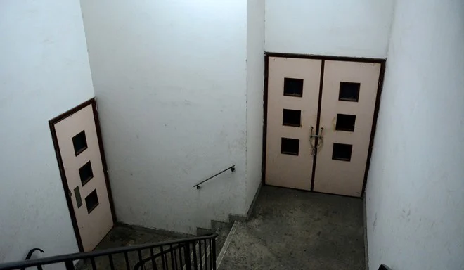 Cao ốc 3 cây nhang giữa lòng Sài Gòn: Bỏ hoang 30 năm không ai dám ở và tin đồn ma ám cực đáng sợ - Hình 6