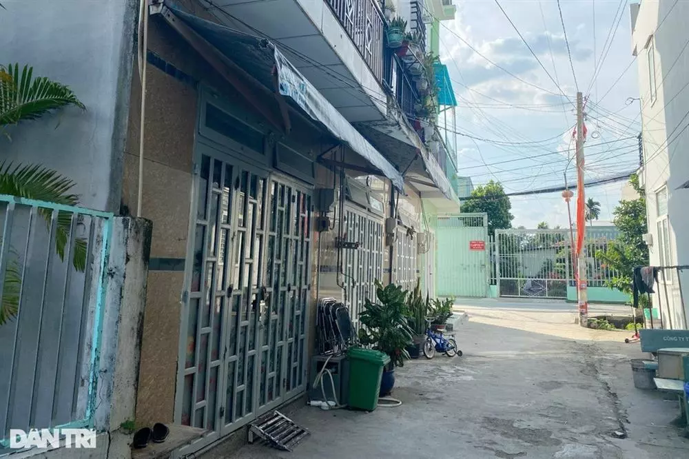 Bé trai 8 tuổi trong vụ bị b.ạo h.ành: Bị đánh đến ảnh hưởng tâm lý, cha thờ ơ trước nỗi đau của con - Hình 4