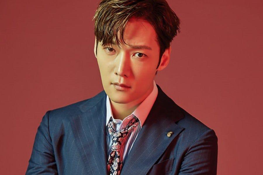 Choi Jin Hyuk: Tài tử Người thừa kế tài sắc có đủ, từng bị cảnh sát bắt, chỉ công khai 1 mối tình - Hình 1