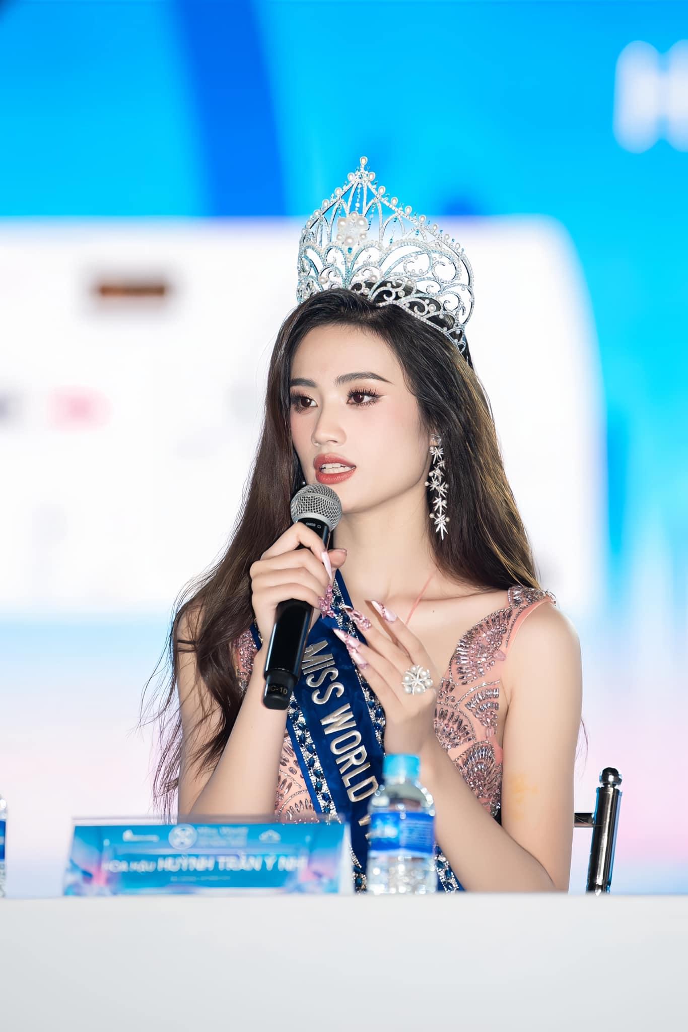 Nữ diễn viên Gia đình là số 1 dập tan nát Ý Nhi, chê thẳng: Có gì xứng đáng mà làm hoa hậu? - Hình 2