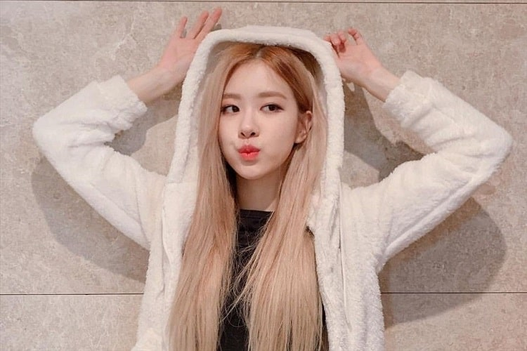 Quán phở lề đường bỗng bùng nổ doanh số từ sau lần Rosé (BLACKPINK) làm điều này khi đến Việt Nam - Hình 1