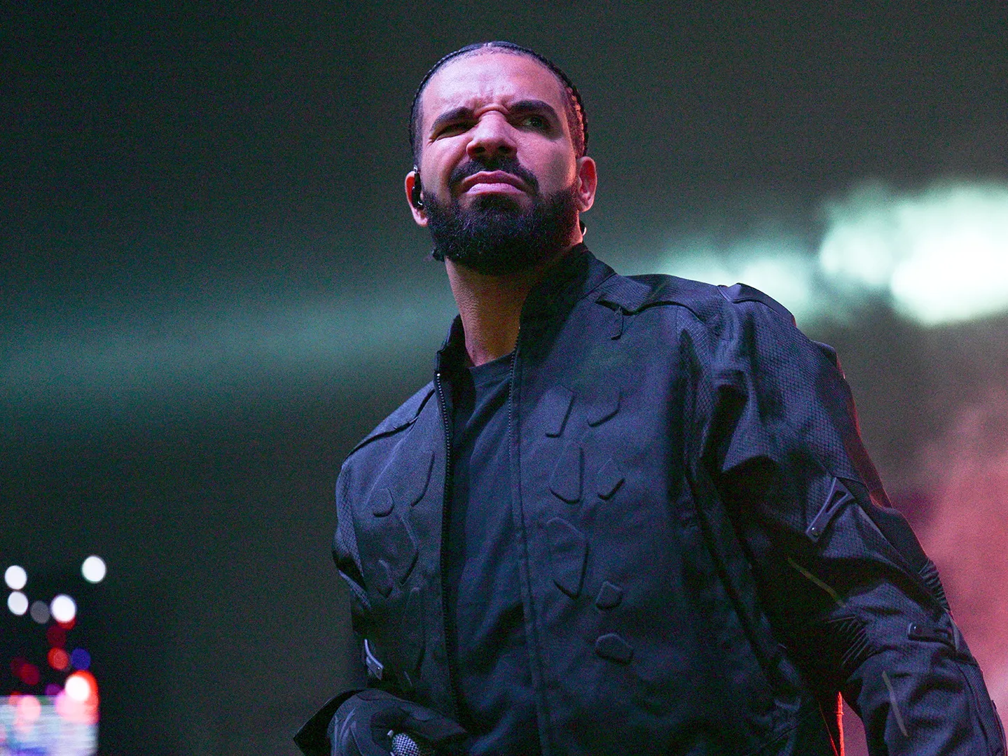 Rapper Drake: nổi tiếng khắp TG bởi loạt hit đình đám, nhân vật chính của chiếc meme huyền thoại - Hình 5