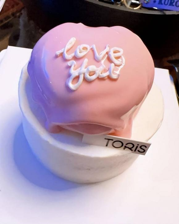Angela Baby khoe quà khủng được tình mới tặng nhưng vô tình để lộ danh tính đối phương? - Hình 4