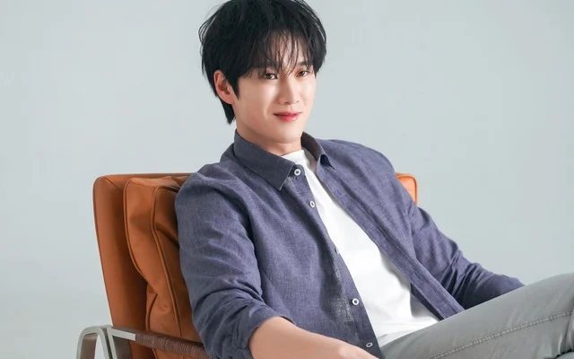 Ahn Bo Hyun từng đến Việt Nam du lịch, tiết lộ quá khứ trước khi quen Jisoo khiến fan bất ngờ - Hình 7